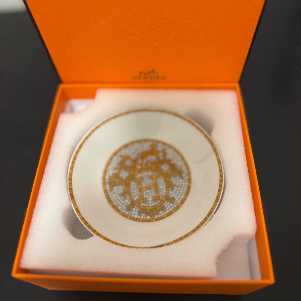 Hermes Mosaique au 24 gold soy dish